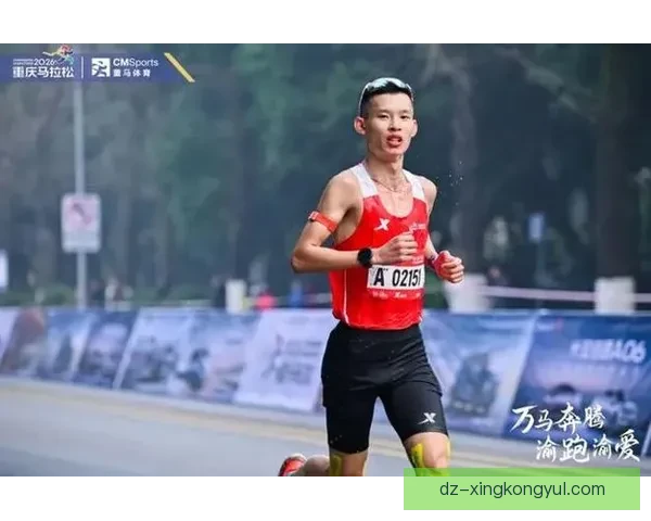 重庆马拉松破三跑者冲刺猝逝 重庆马拉松破三跑者冲刺猝逝