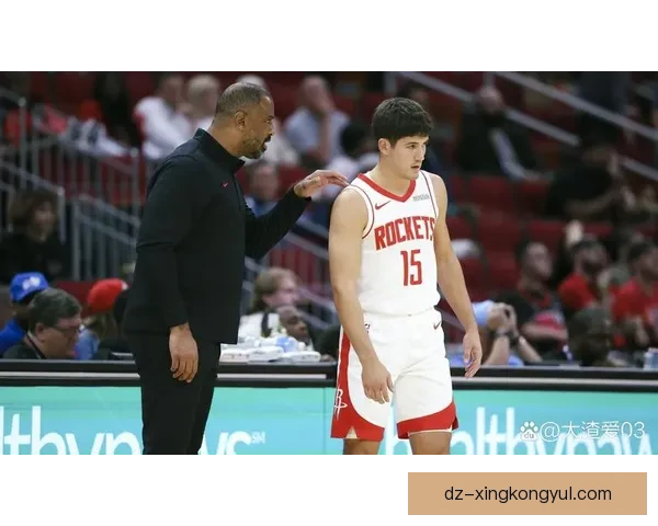 再次火箭被逆转乌度卡用人惹争议